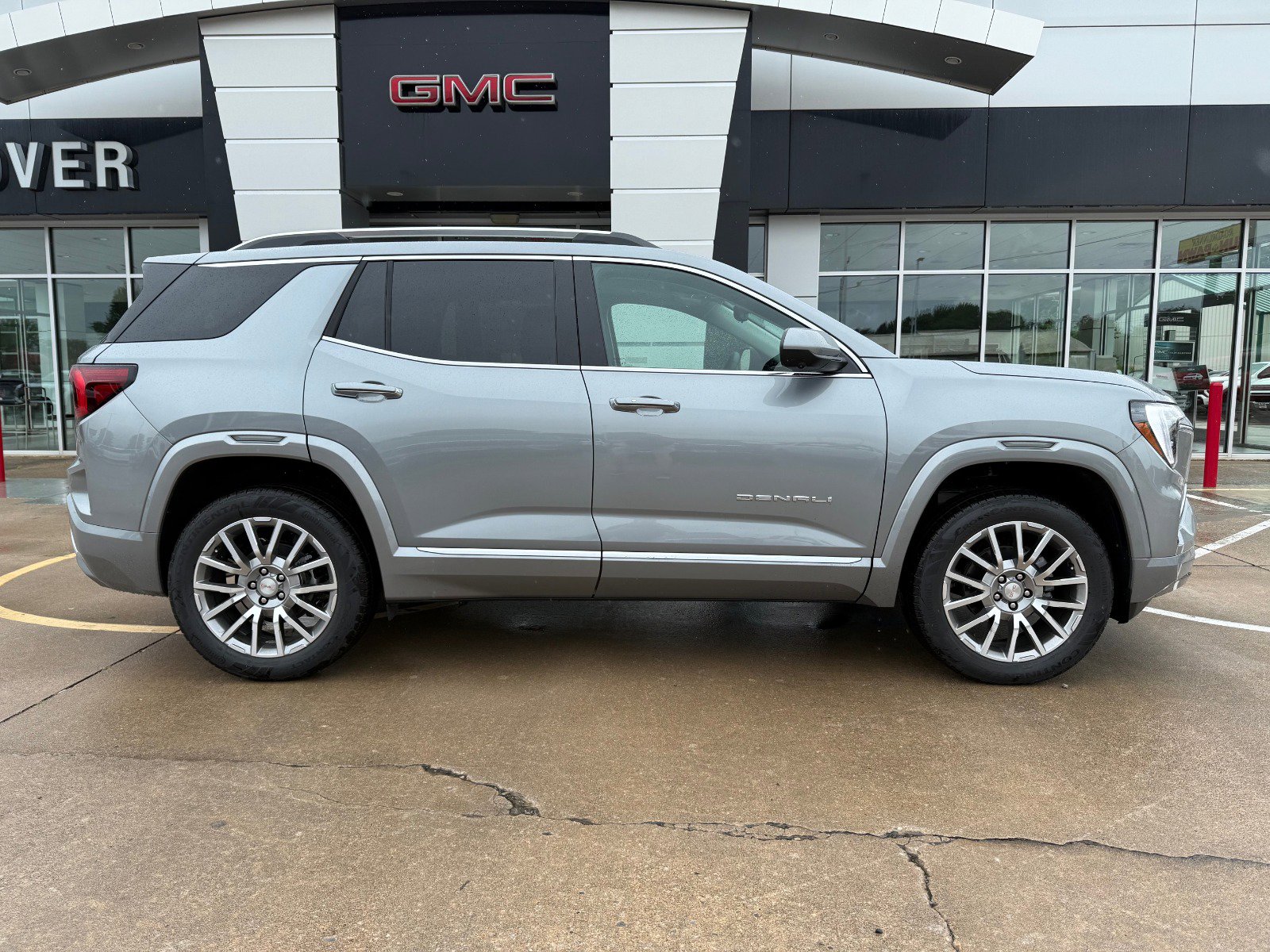 2026 Gmc Terrain Denali photo 3