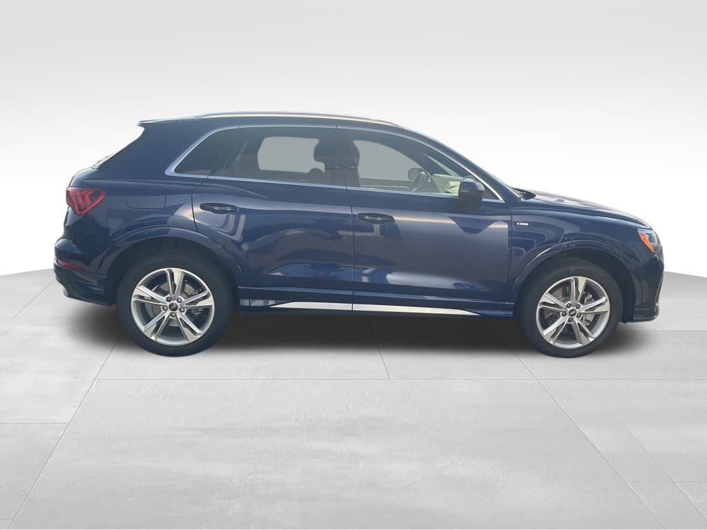 2021 Audi Q3 Premium S line photo 9
