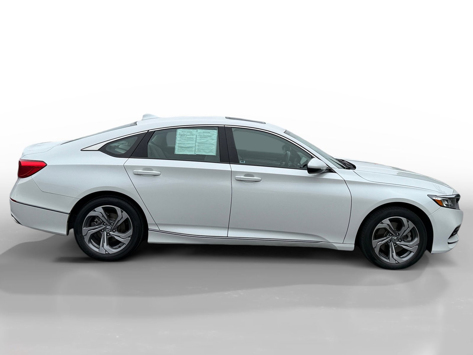 2019 Honda Accord EX-L 2.0T photo 6