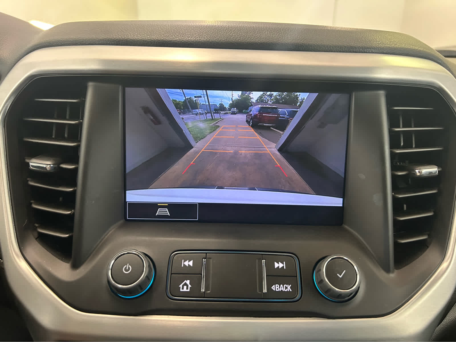 2023 Gmc Acadia SLT photo 17