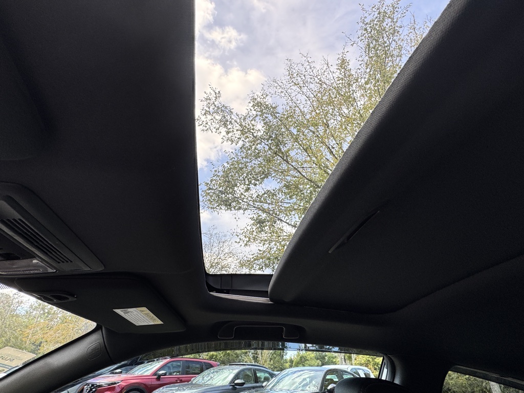 2019 Honda Civic Touring photo 22