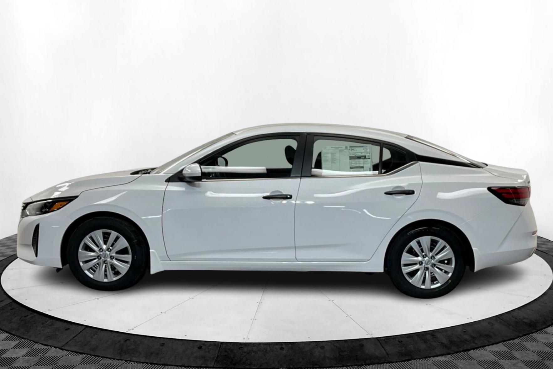 2025 Nissan Sentra S photo 2