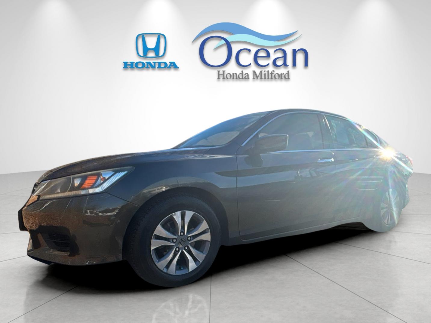 2014 Honda Accord LX's photo