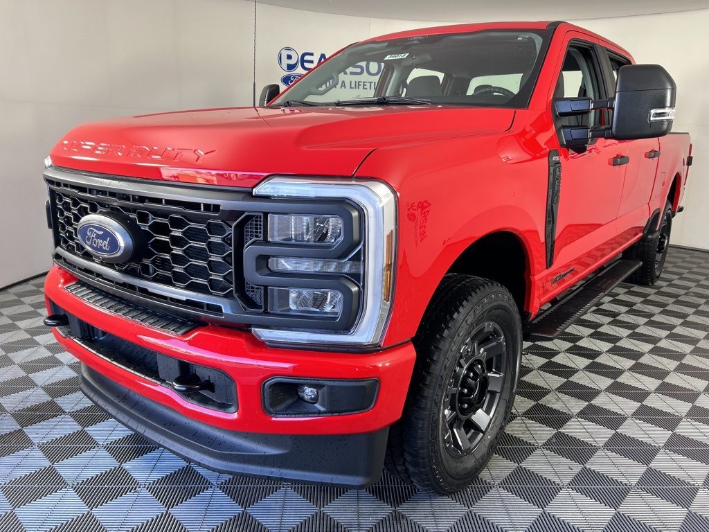 New 2024 Ford F250SD XL 4D Crew Cab in Zionsville 39073 Pearson Ford