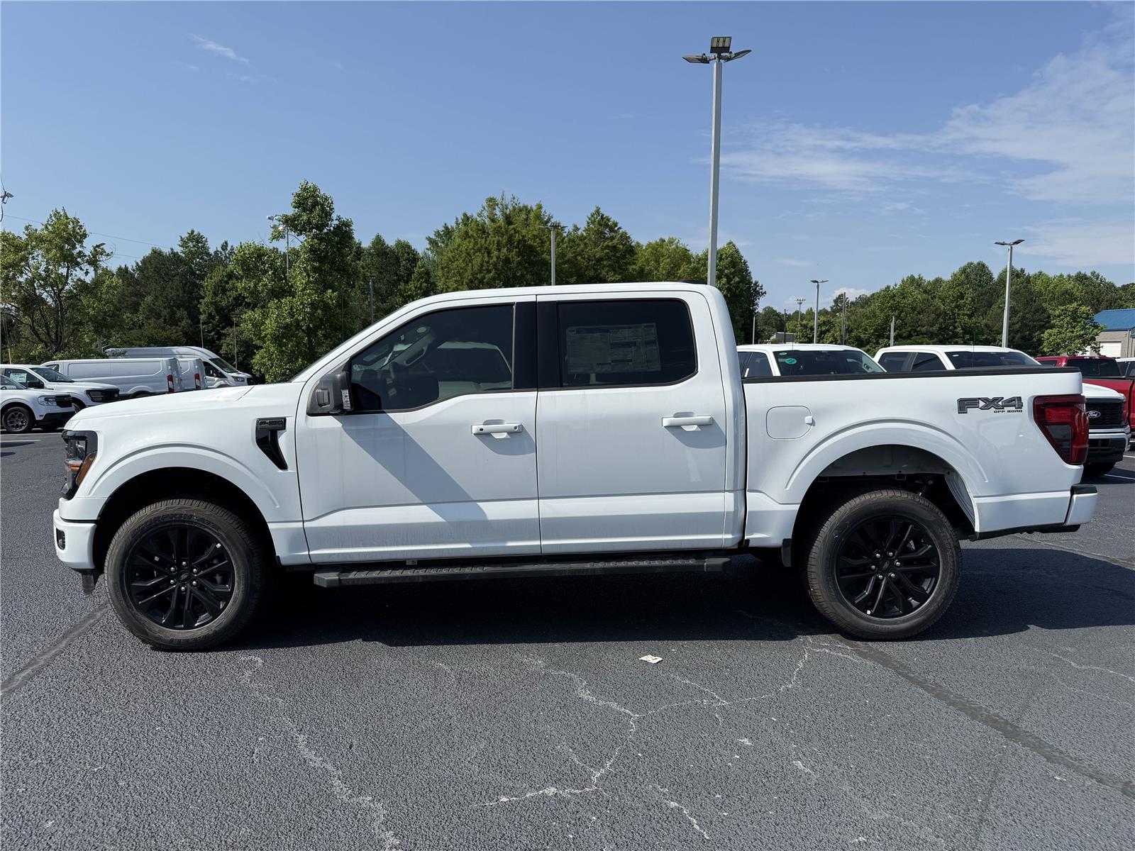 2025 Ford F-150 XLT photo 22