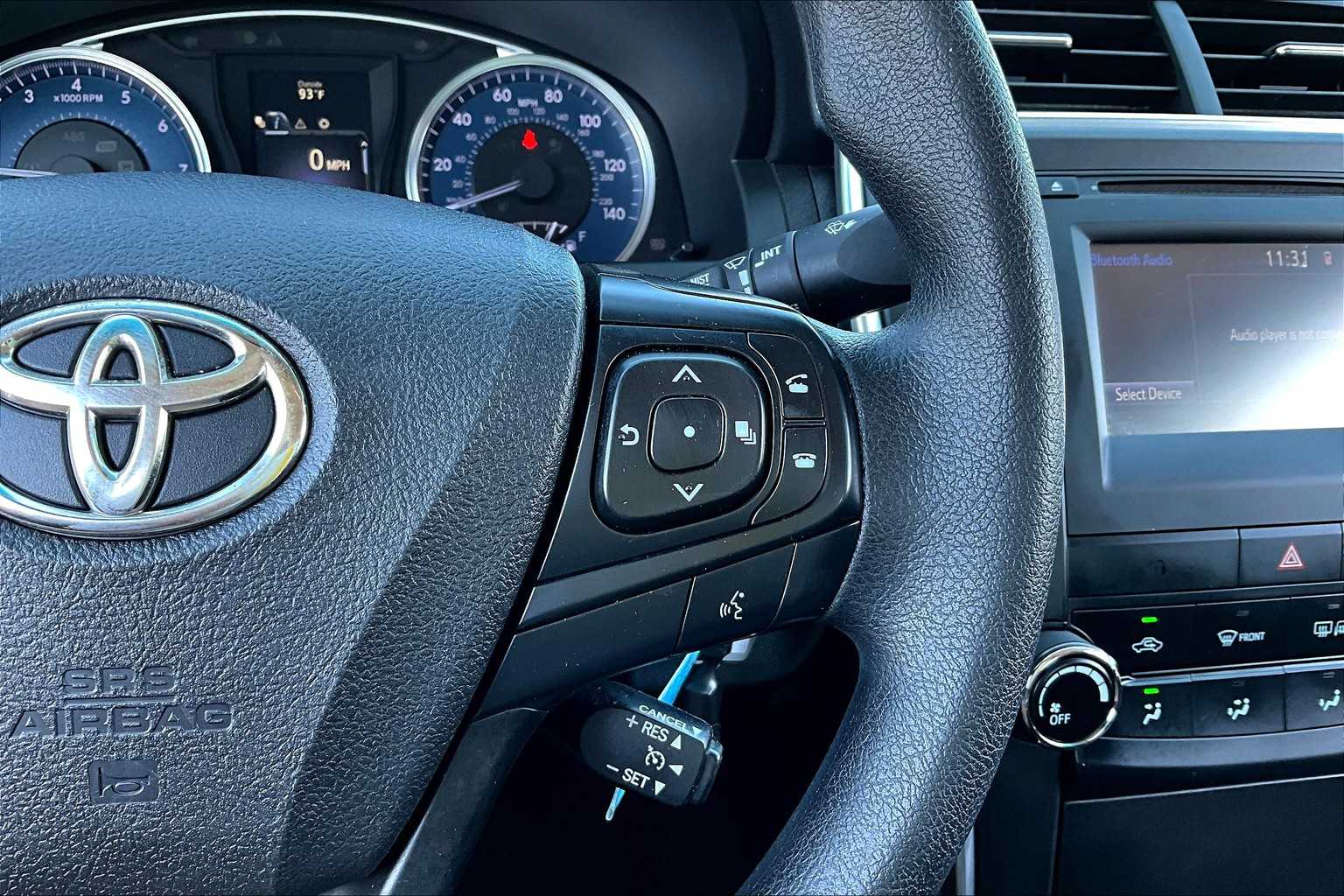 2017 Toyota Camry LE photo 22