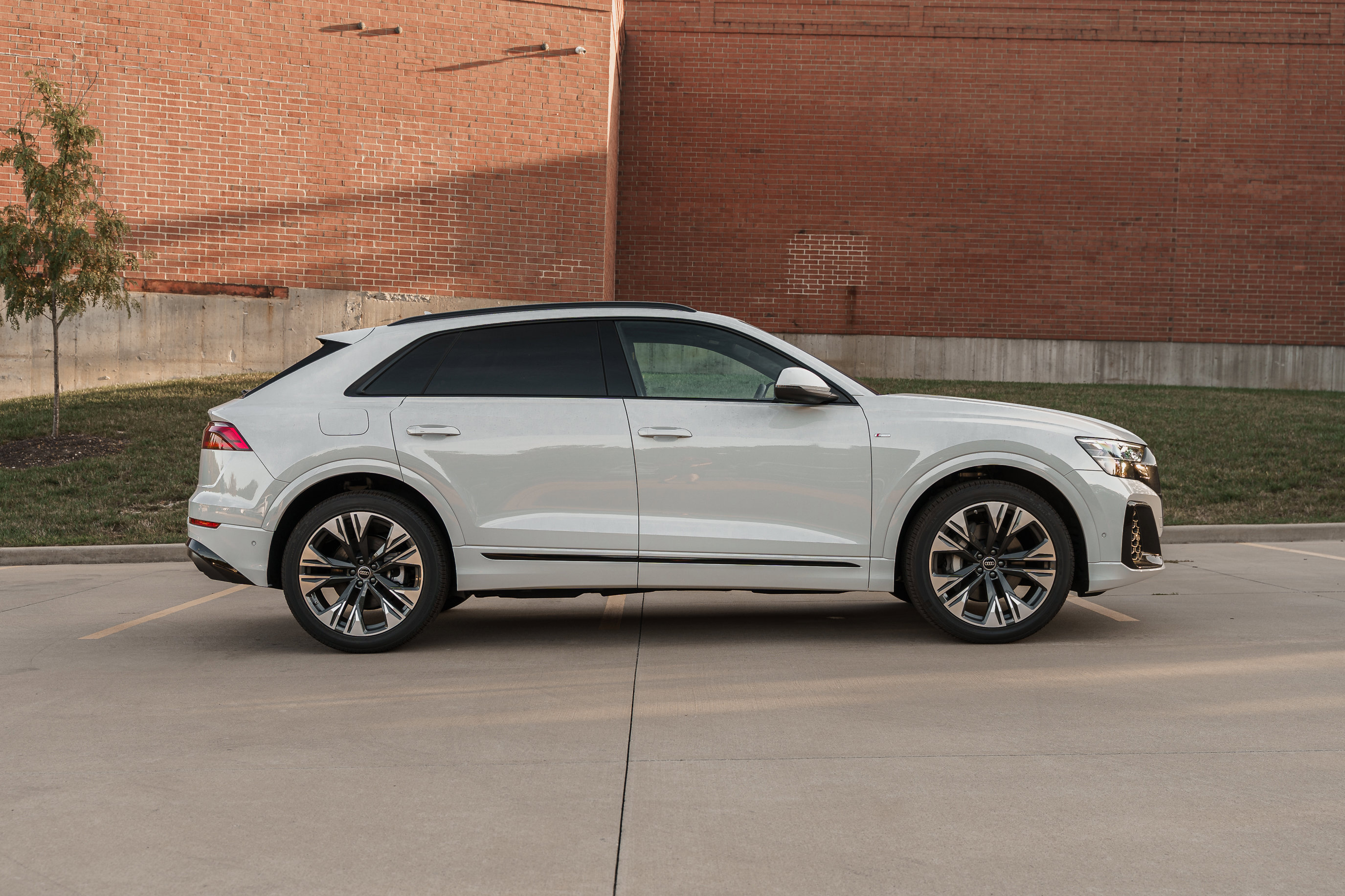 2026 Audi Q8 line Premium Plus photo 3