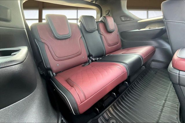2026 Infiniti QX80 photo 27