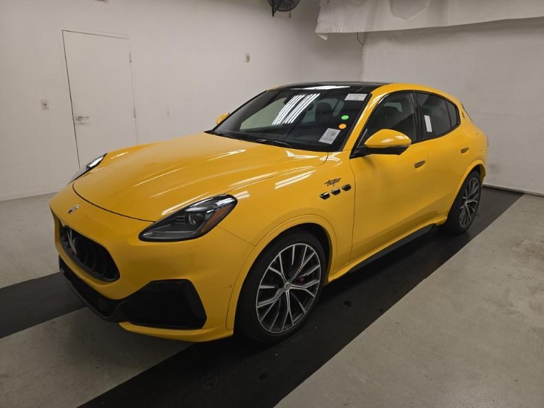 2023 Maserati Grecale Trofeo's photo