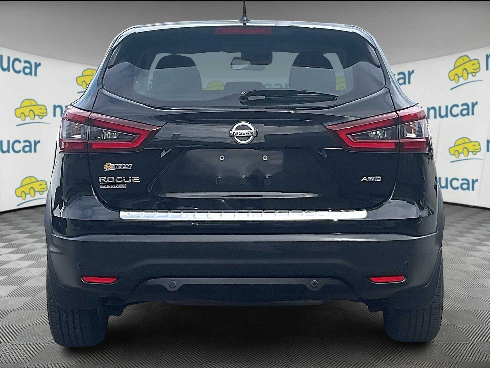 2020 Nissan Rogue Sport S photo 3