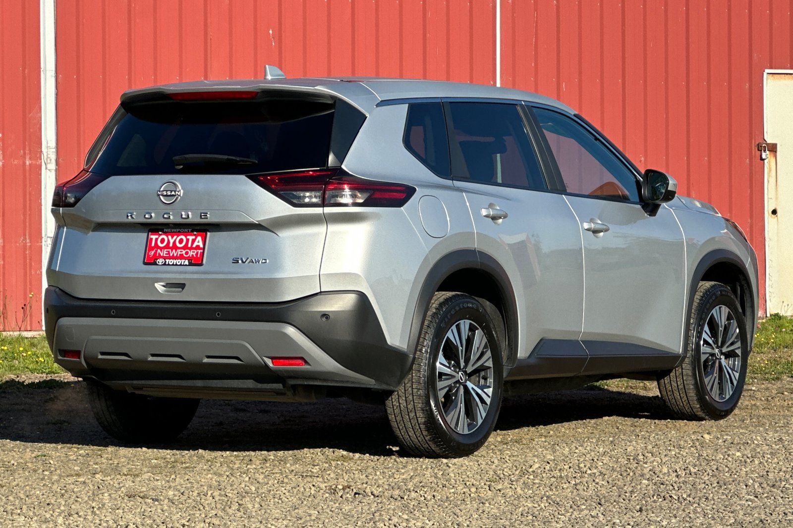 2023 Nissan Rogue SV photo 3