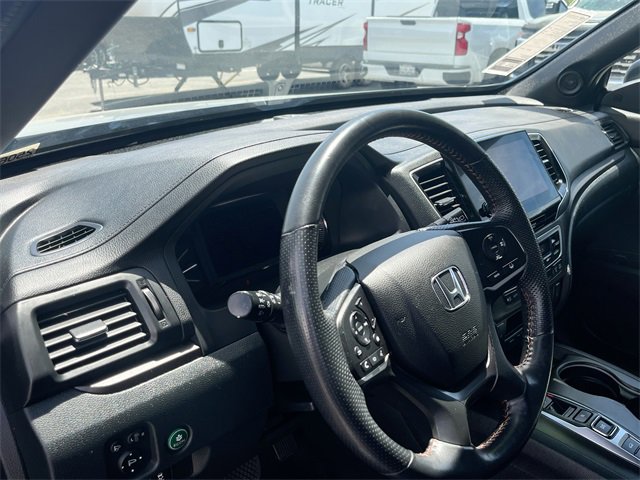 2022 Honda Passport TrailSport photo 2