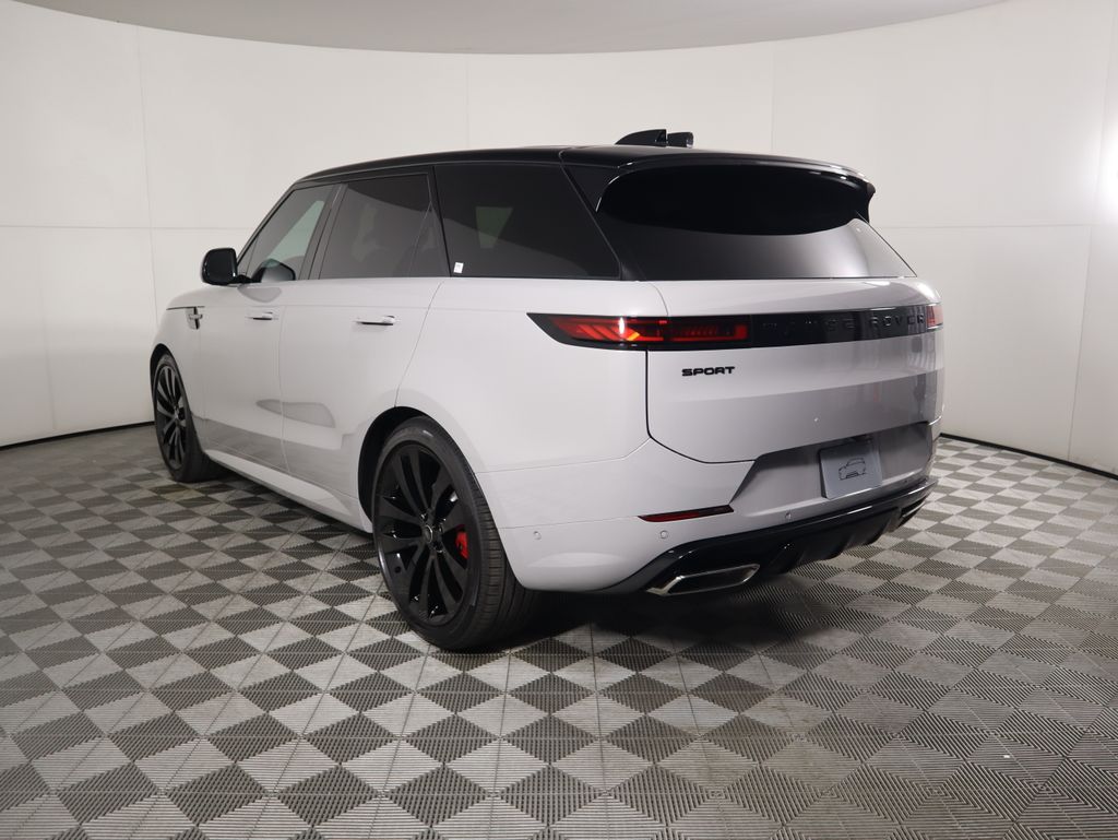 2025 Land Rover Range Rover Sport SE photo 6