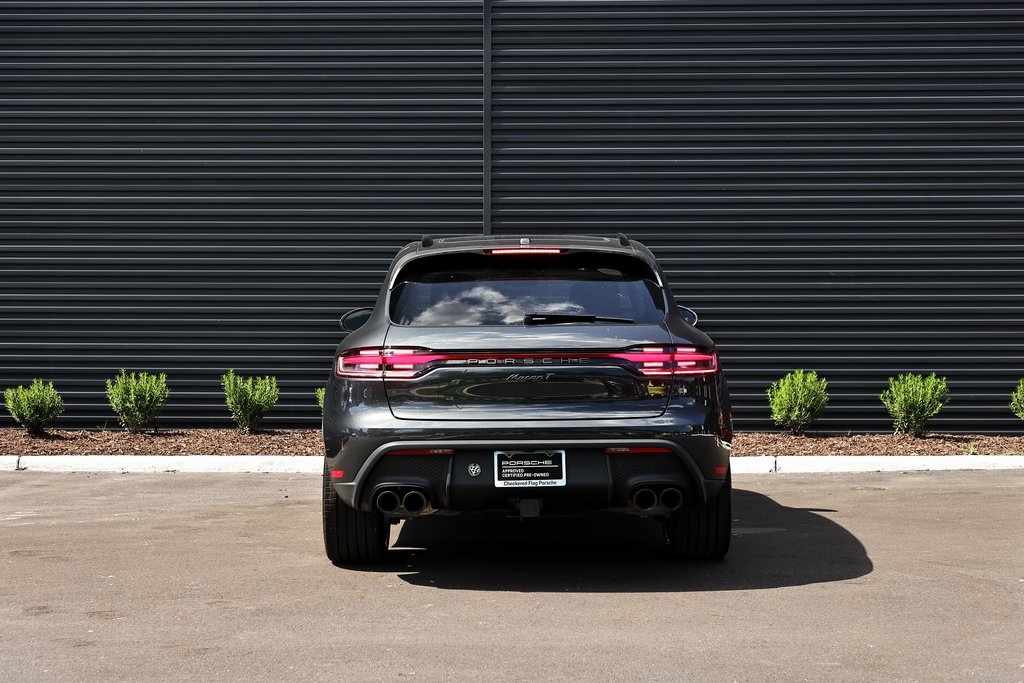 2025 Porsche Macan T photo 6