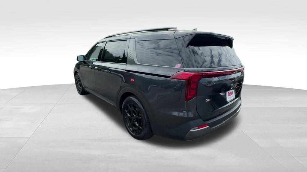 2026 Kia Carnival SX photo 3