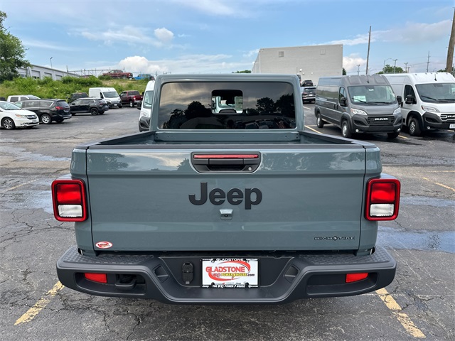 2025 Jeep Gladiator Sport photo 8