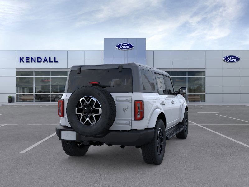 2025 Ford Bronco Outer Banks photo 8