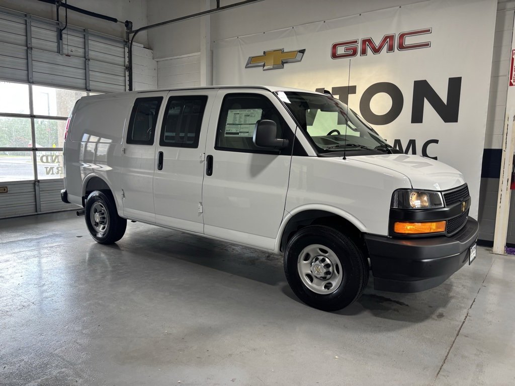 2025 Chevrolet Express Cargo 2500 photo 23