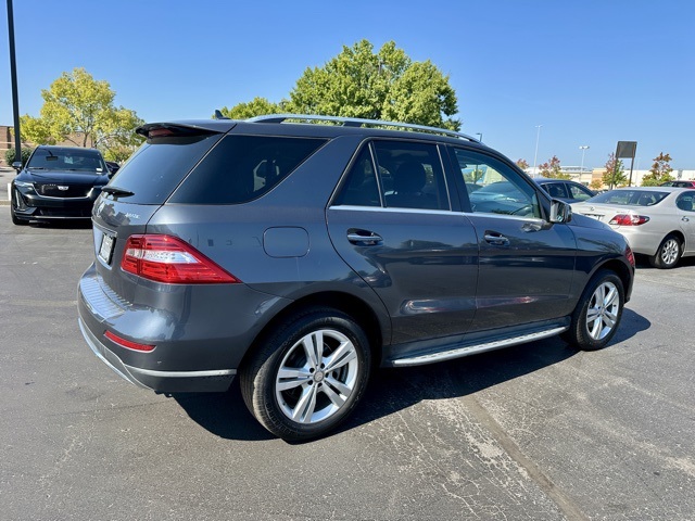 2015 Mercedes Benz ML 350 4MATIC photo 3
