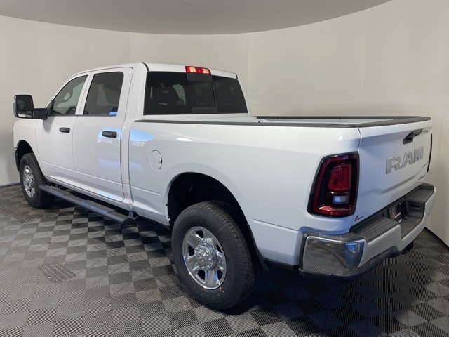 2025 Ram 3500 Tradesman photo 3
