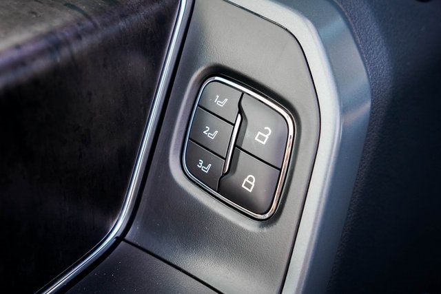 2022 Ford F-150 Lariat photo 16