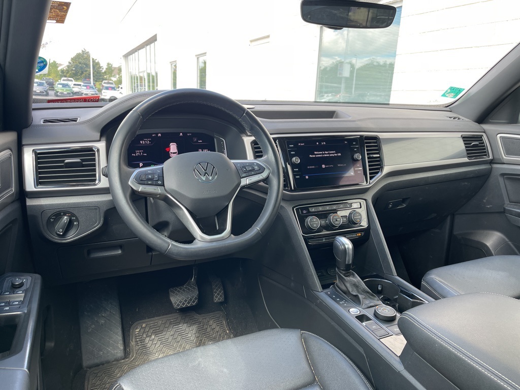 2020 Volkswagen Atlas Cross Sport V6 SEL photo 10