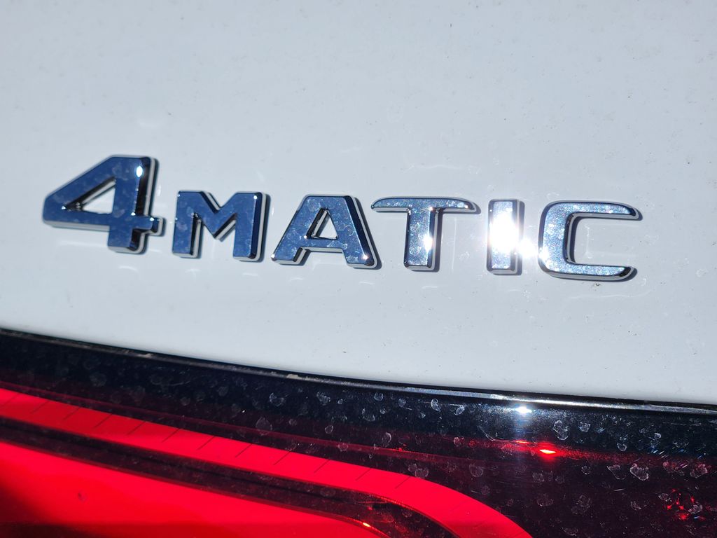 2026 Mercedes Benz GLC 300 4MATIC photo 9