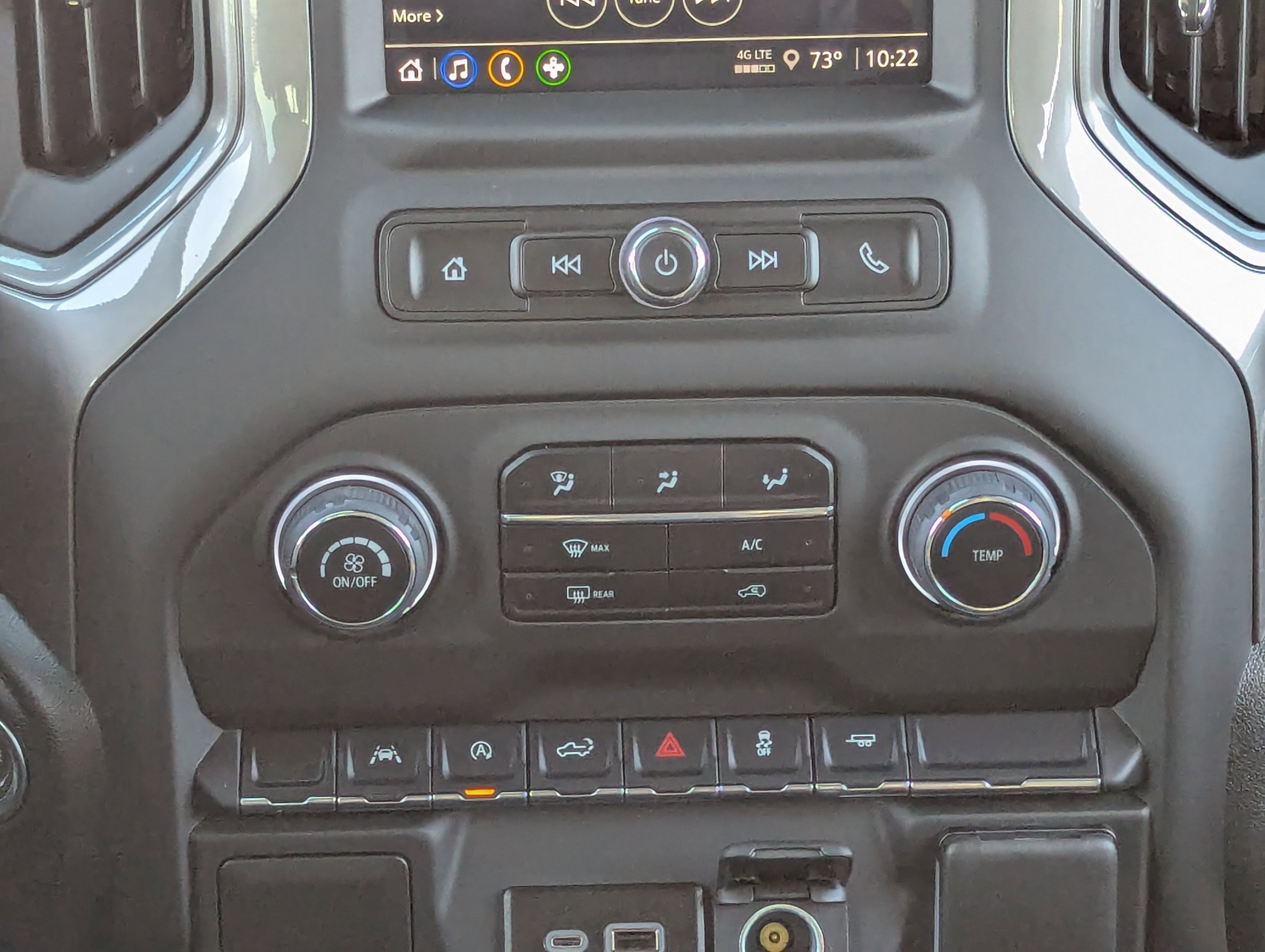 2025 Chevrolet Silverado 1500 Custom photo 3