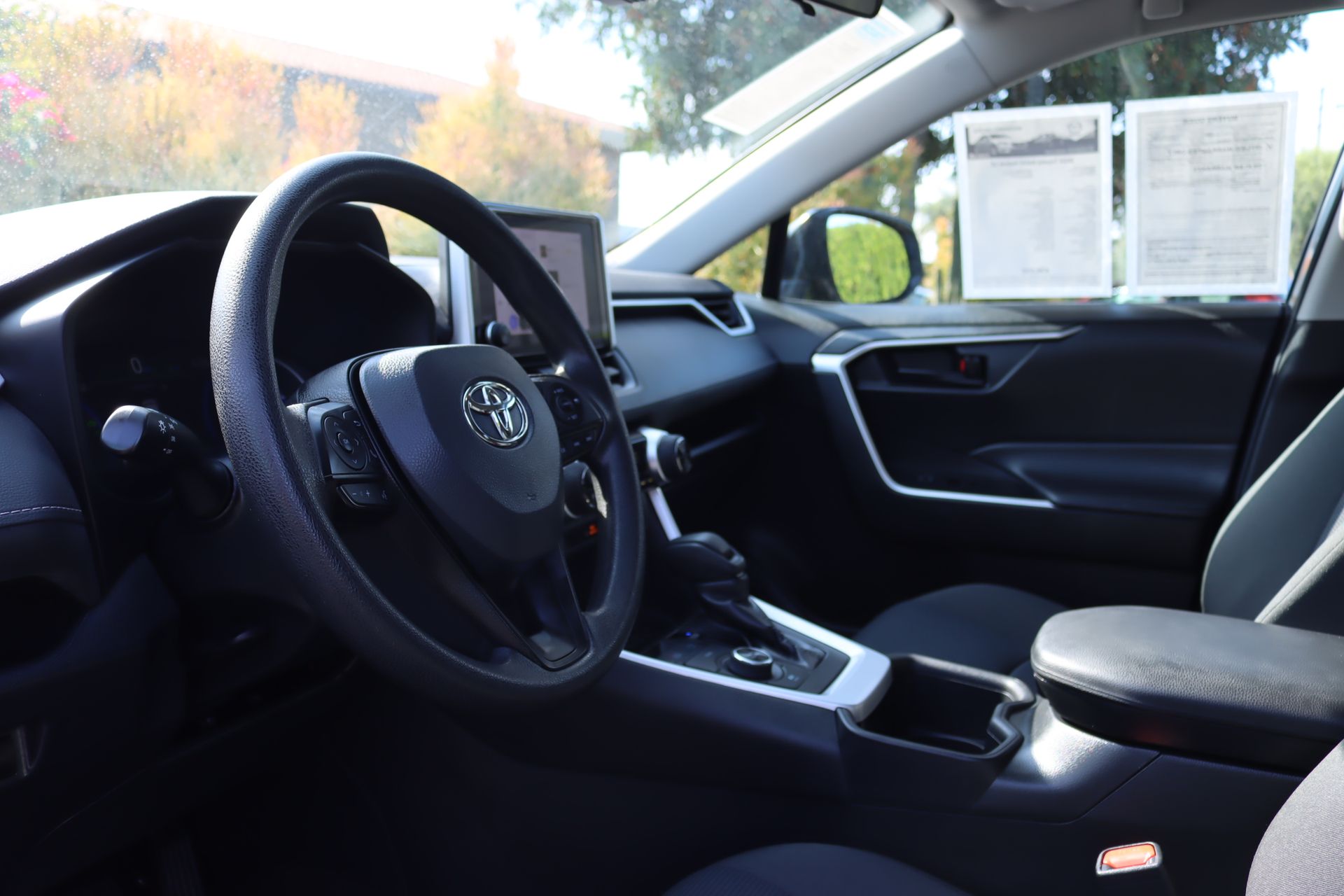 2024 Toyota RAV4 Hybrid LE photo 6