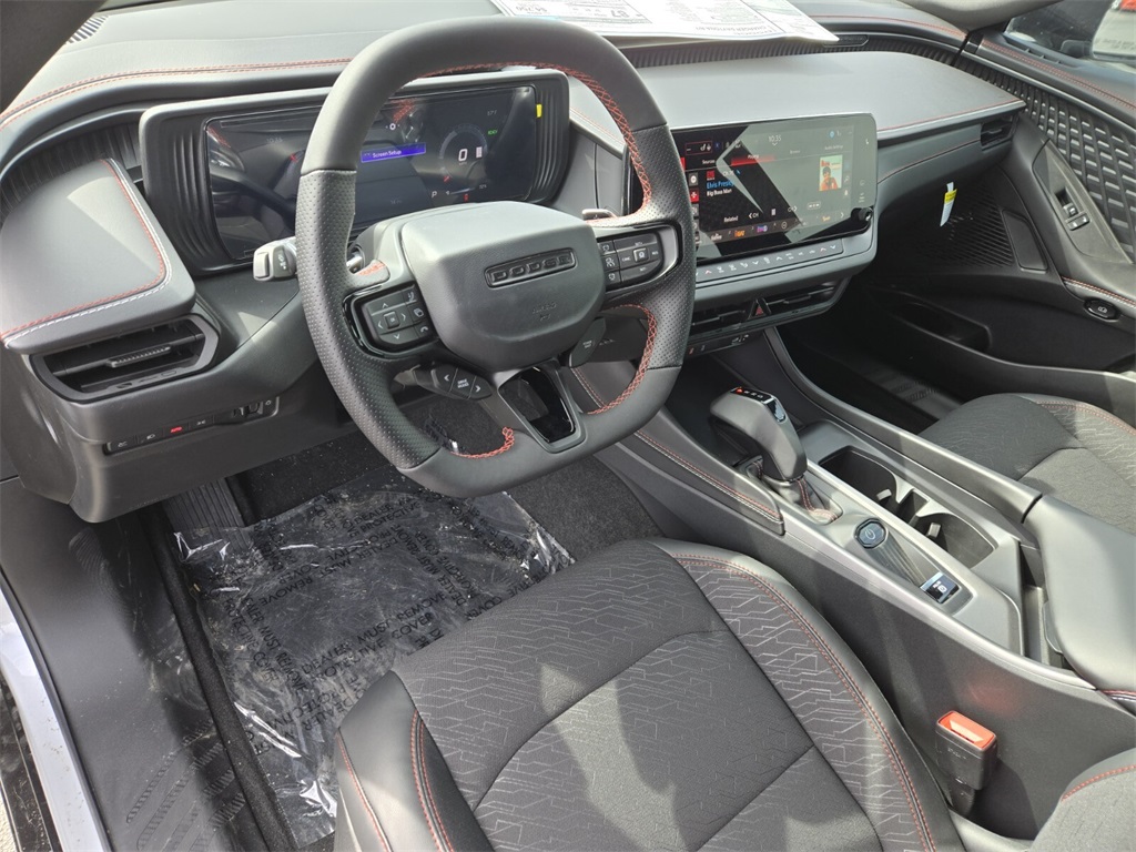 2025 Dodge Charger R/T photo 7