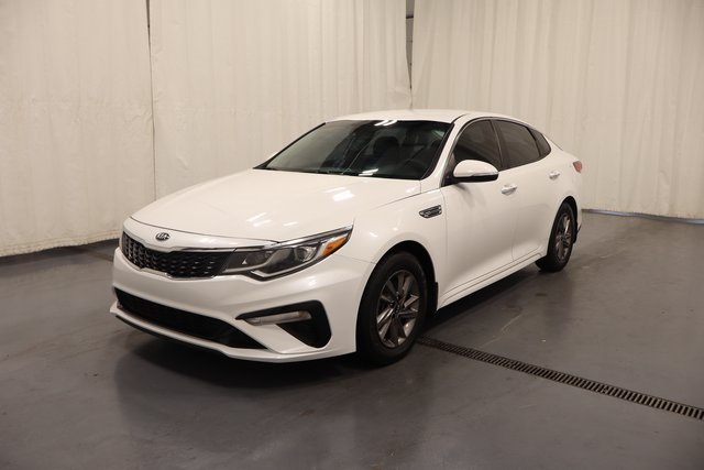 2020 Kia Optima LX photo 4