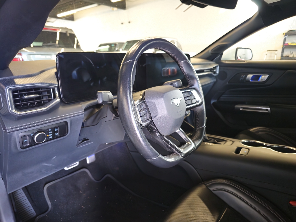 2024 Ford Mustang EcoBoost Premium photo 5