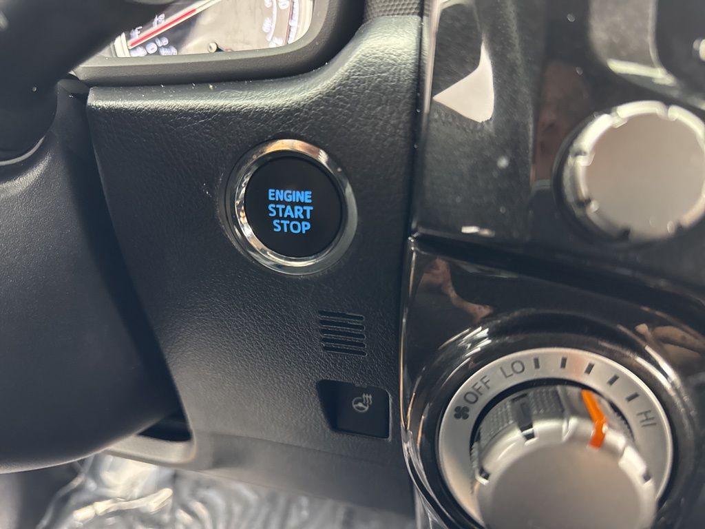 2024 Toyota 4Runner TRD Off-Road Premium photo 17