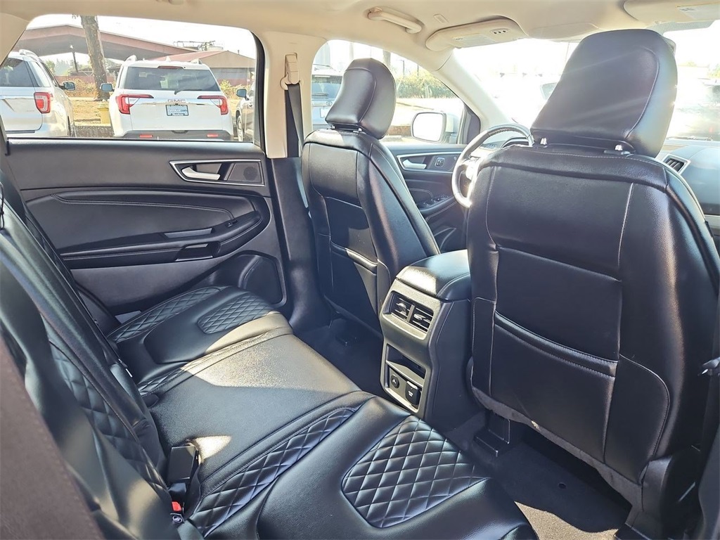 2023 Ford Edge Titanium photo 26