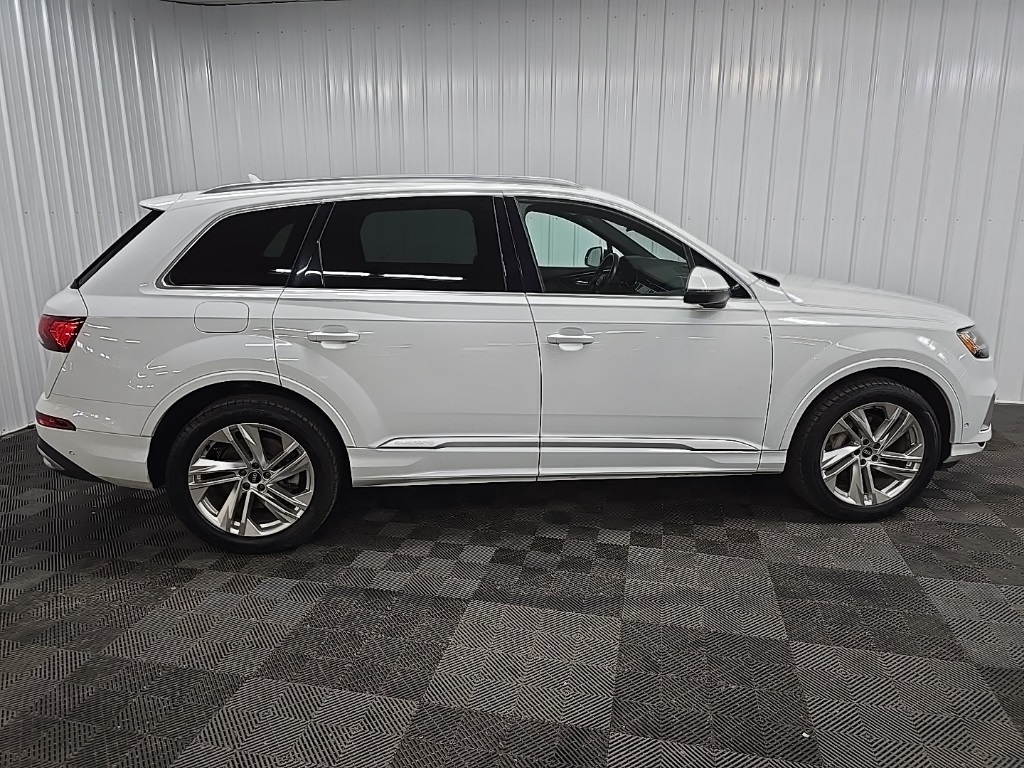 2021 Audi Q7 55 Premium photo 2