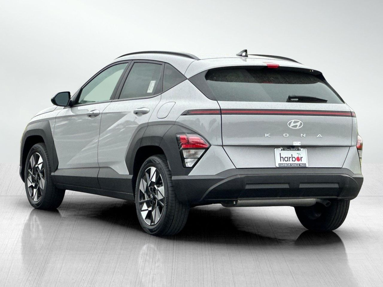 2025 Hyundai Kona SEL photo 6