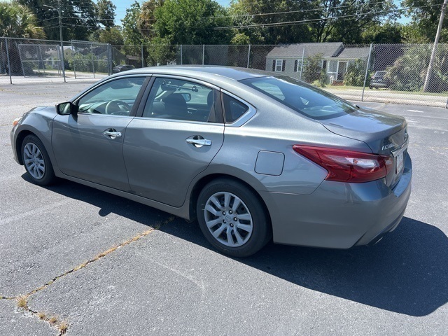 2018 Nissan Altima 2.5 S photo 2
