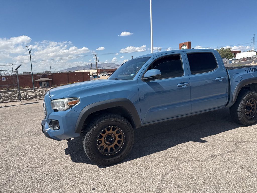 2019 Toyota Tacoma TRD Off-Road V6 Double Cab photo 5