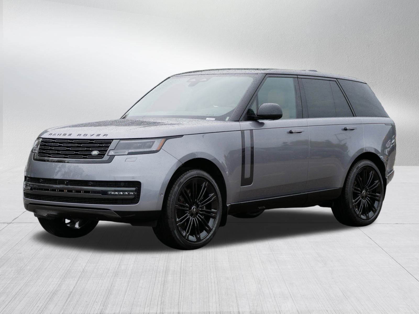 2025 Land Rover Range Rover SE's photo