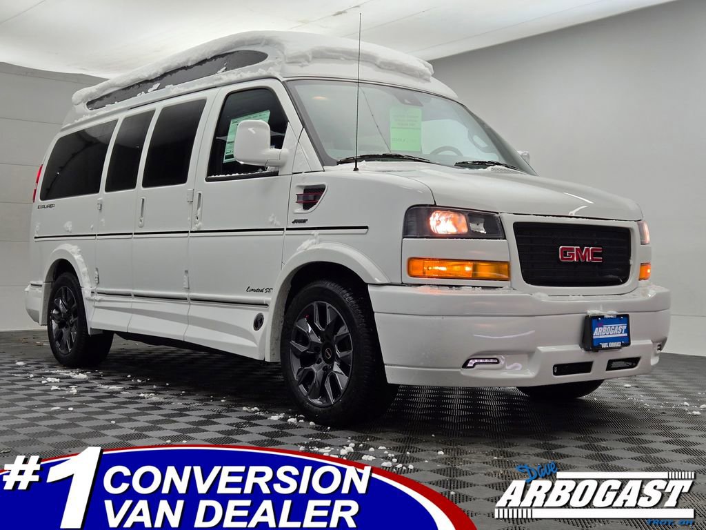 2025 GMC Savana Cargo Work Van's photo