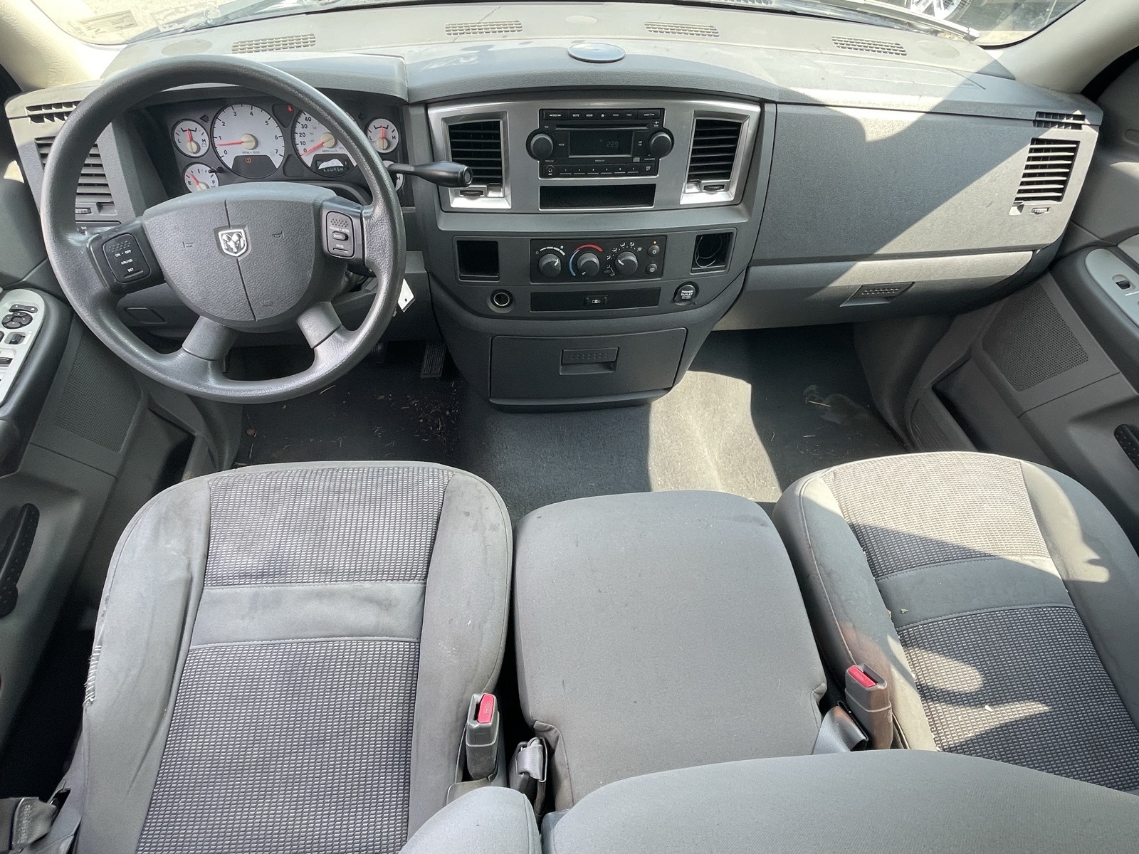 2008 Dodge Ram SLT photo 2
