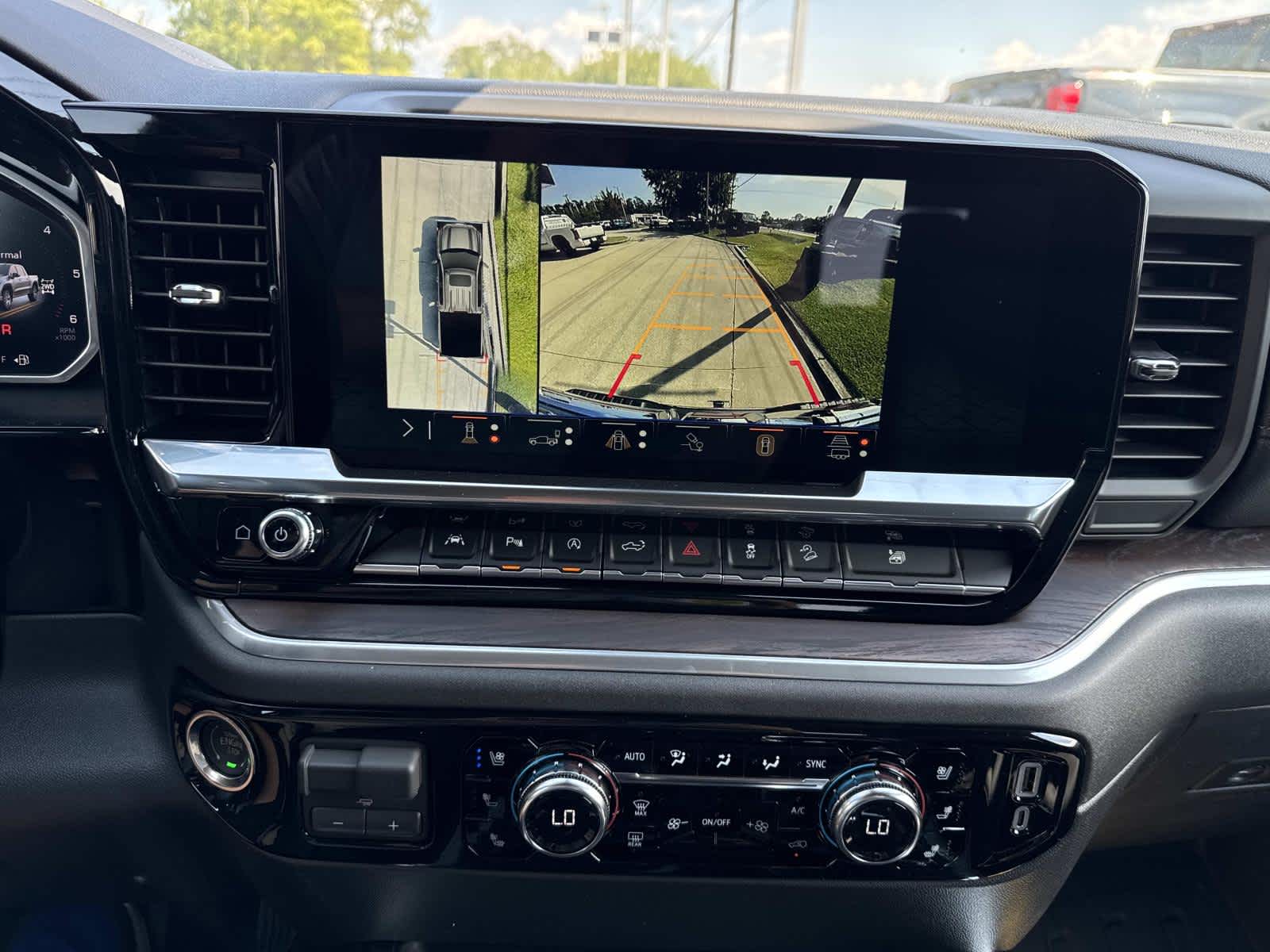 2026 Gmc Sierra 1500 SLT photo 17