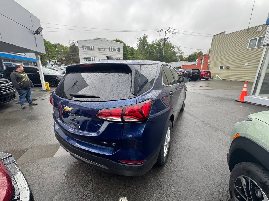 2022 Chevrolet Equinox LT photo 5