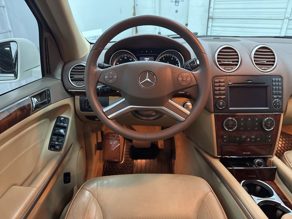 2011 Mercedes Benz GL 350 photo 16