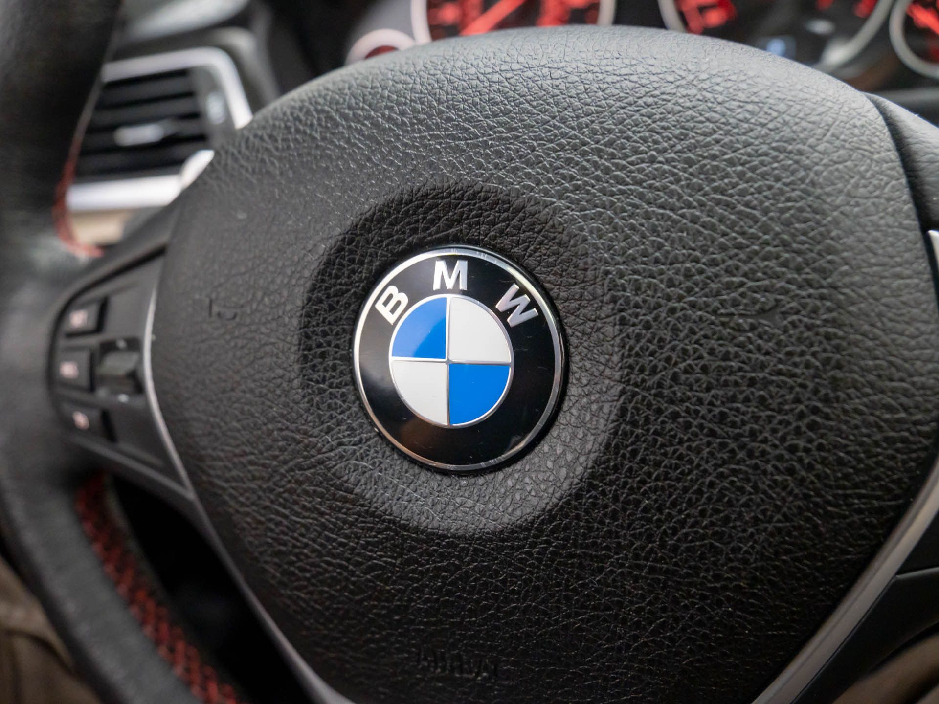 2017 Bmw 330e 3-Series photo 25