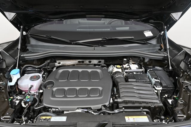 2025 Volkswagen Tiguan SEL R-Line Black photo 31