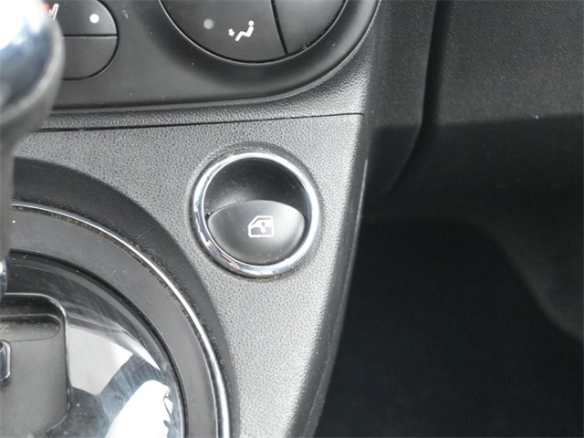 2012 Fiat 500 Lounge photo 28