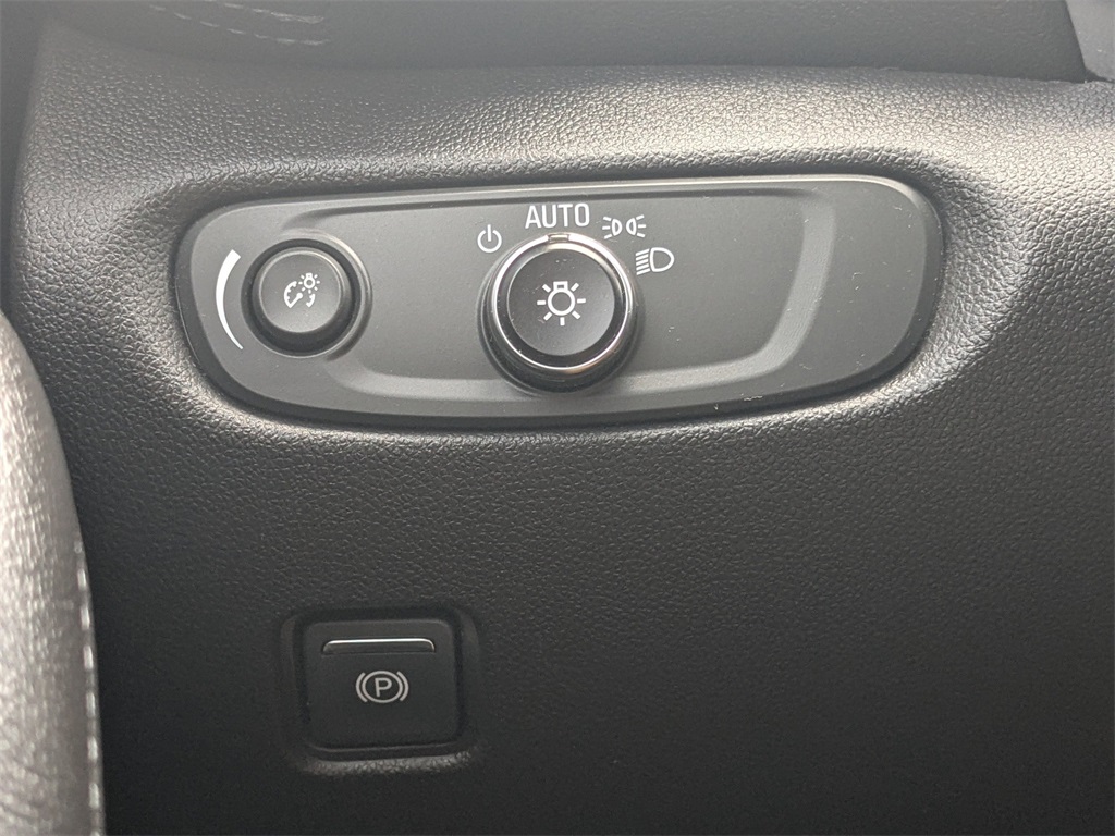 2022 Chevrolet Blazer 2LT photo 21