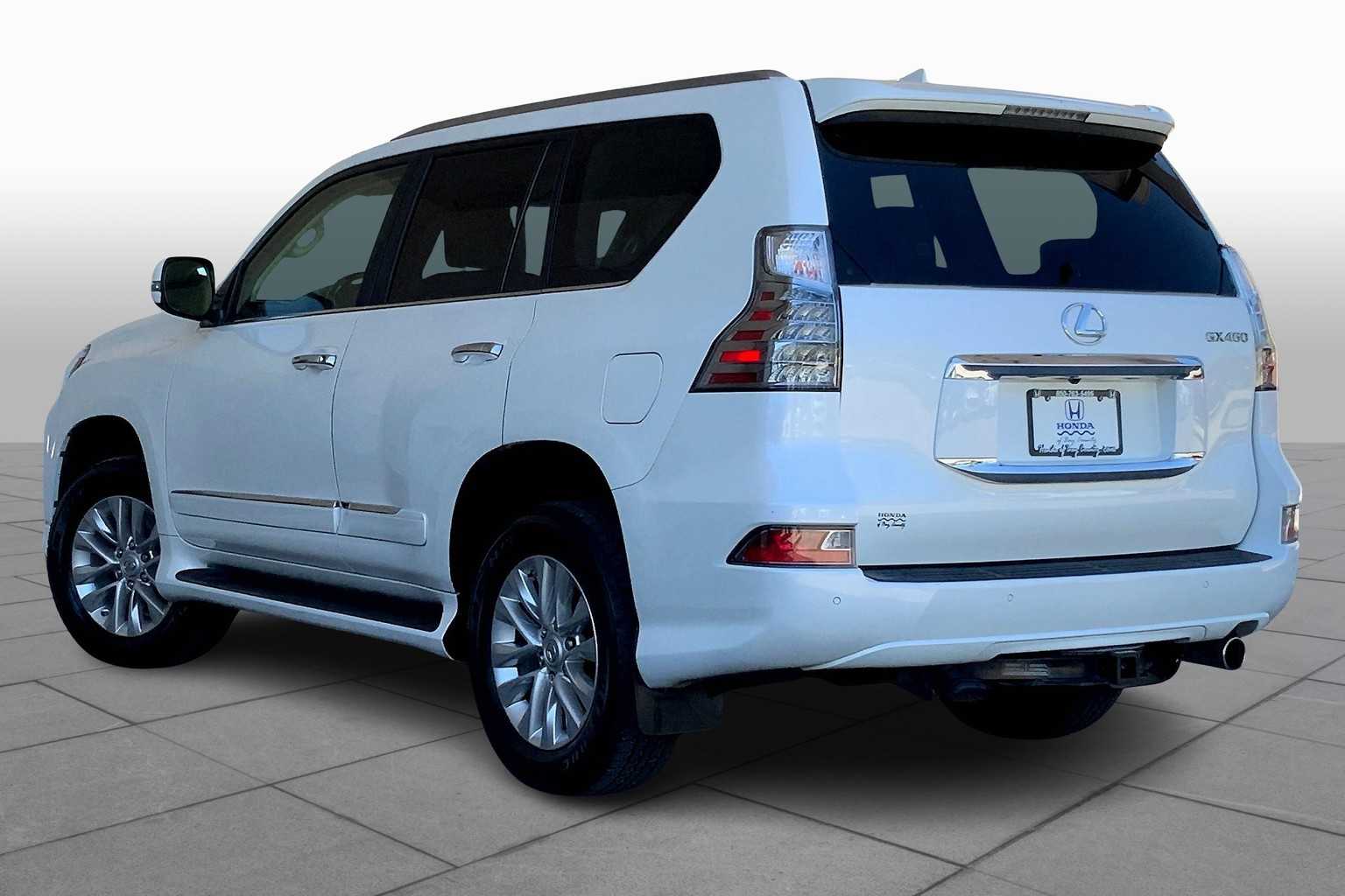 2019 Lexus GX 460 Premium photo 11
