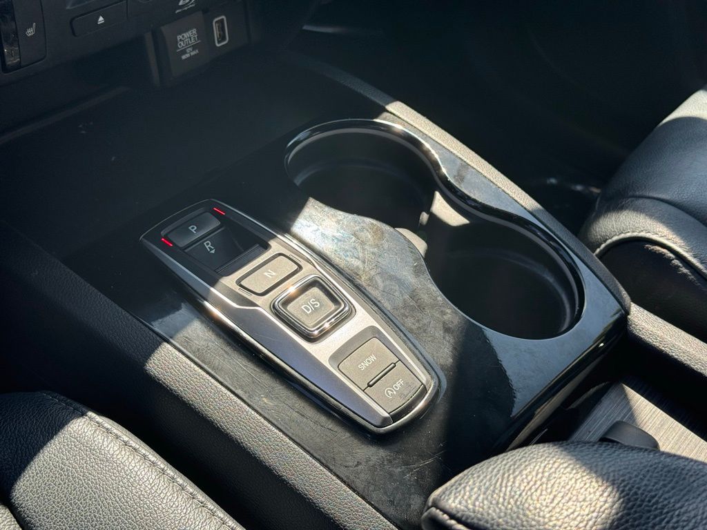 2019 Honda Pilot Touring photo 18
